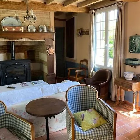 Rose Des Pres Holiday home *