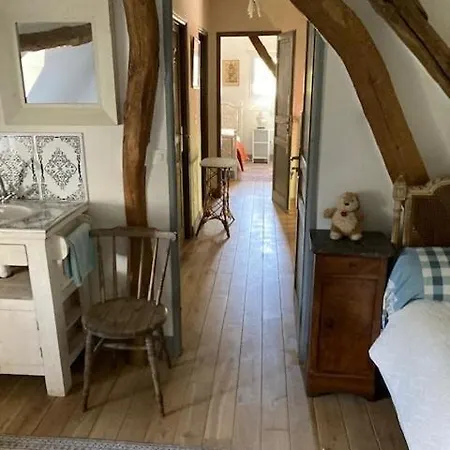 Rose Des Pres Holiday home