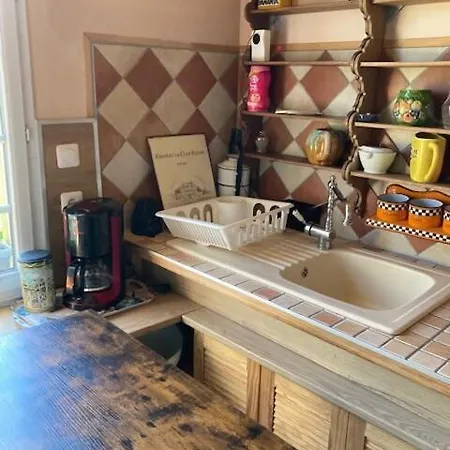 Rose Des Pres Holiday home Maisnieres